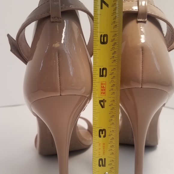 Mossimo 4.25" stilettos, size 9, nude - Picture 3 of 3